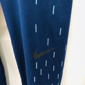 Nike pro designed leggings